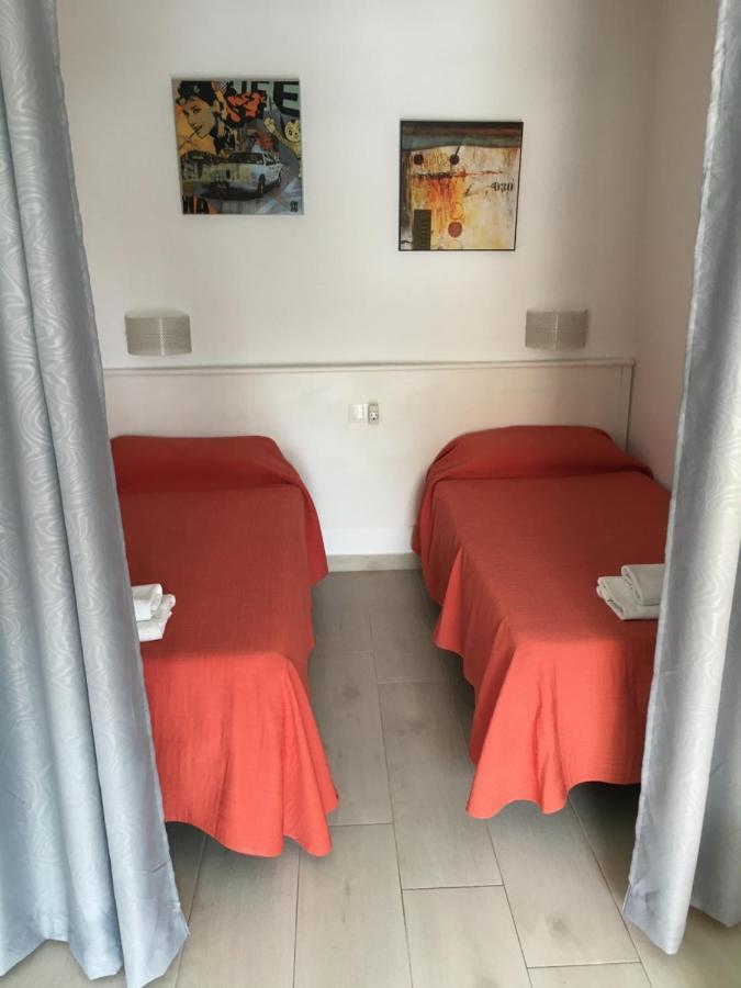 Bermudas-Turis Apartamentos Benidorm Kültér fotó
