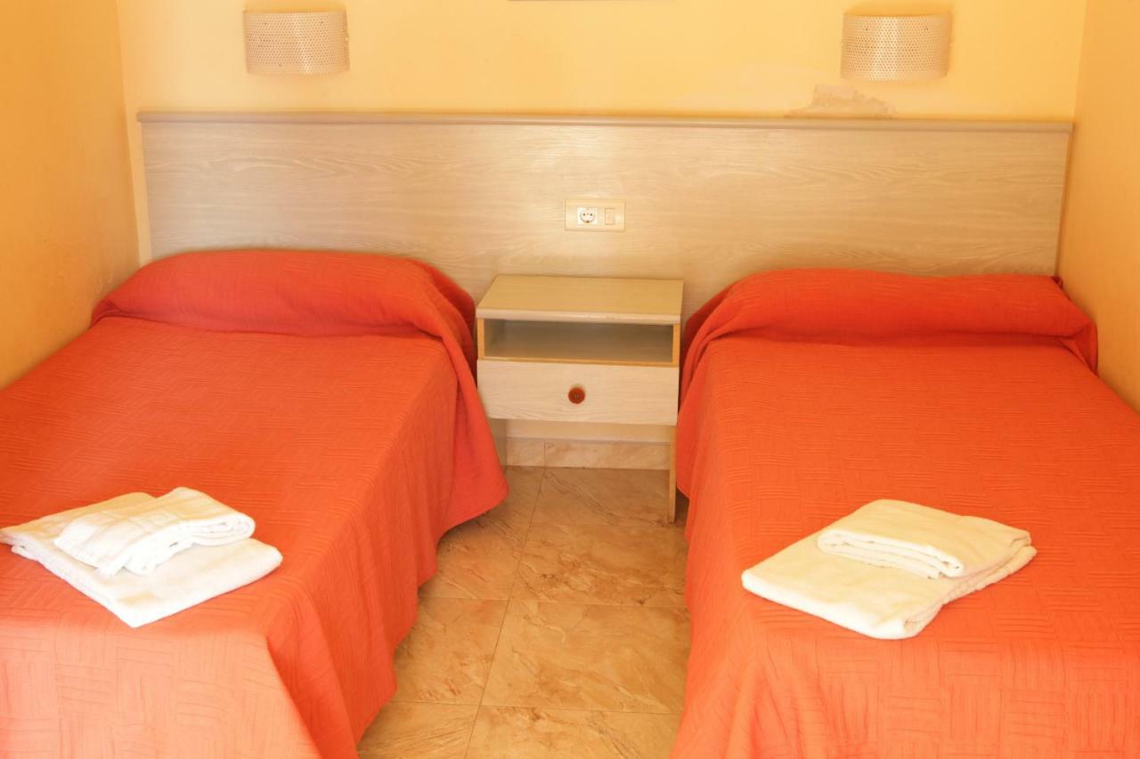 Bermudas-Turis Apartamentos Benidorm Kültér fotó