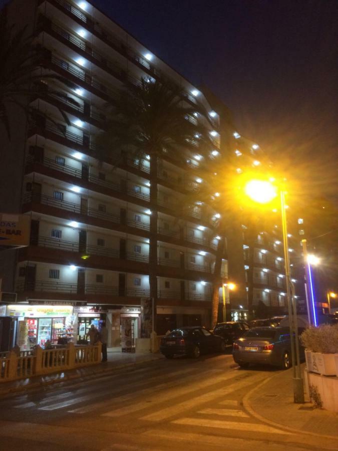 Bermudas-Turis Apartamentos Benidorm Kültér fotó